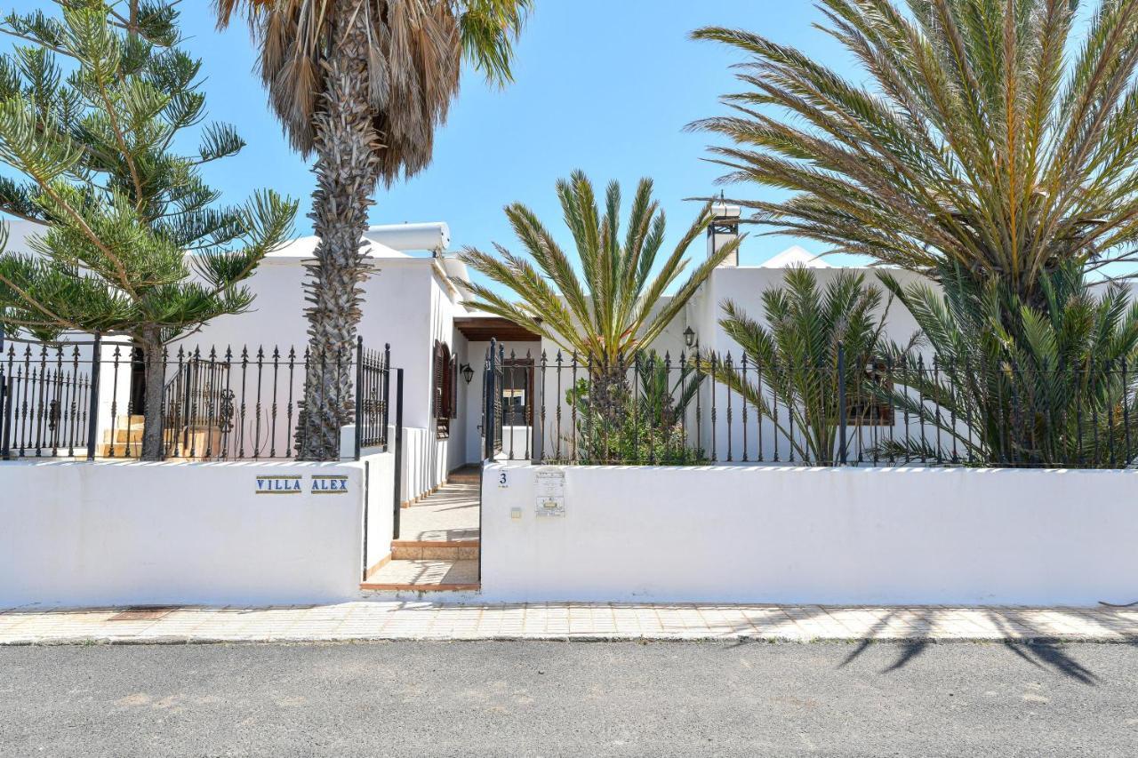 Villa Alex Puerto del Carmen  Exteriör bild