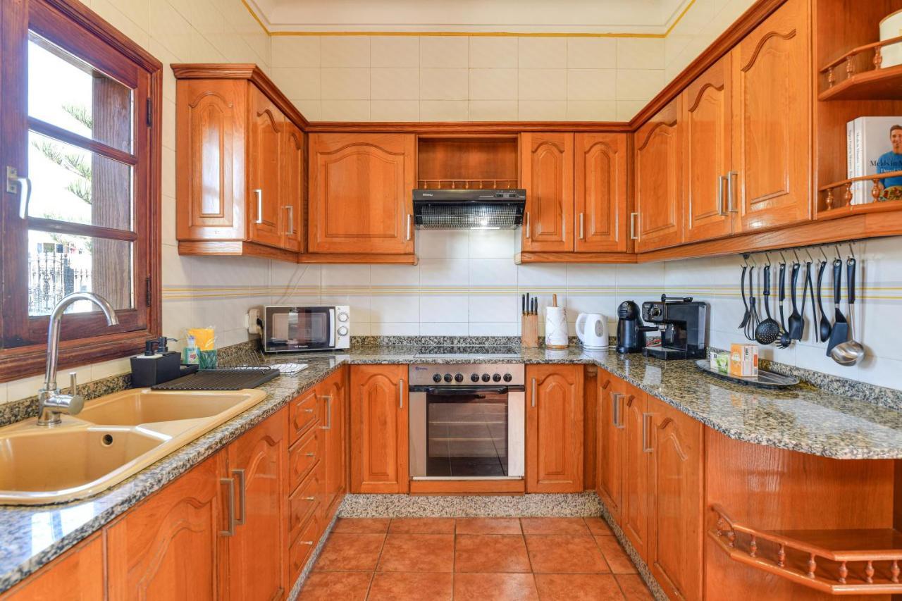 Villa Alex Puerto del Carmen  Exteriör bild